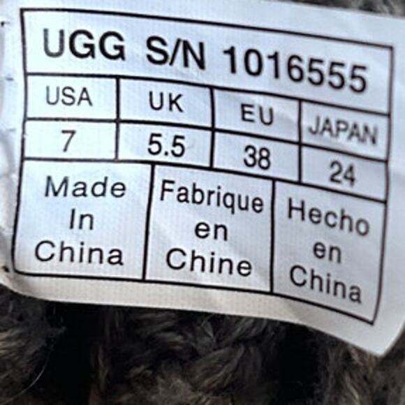 UGG - Classic Cardy Knit - Boots - Gray - Women's - 7 - S/N 1016555 - Picture 8 of 8